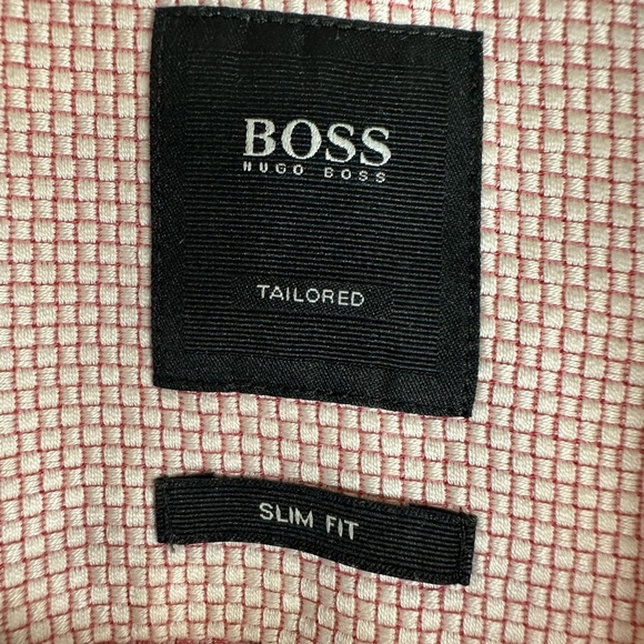 MENS.  Hugo Boss Slim Fit Tailored Shirt - Light Pink Checkered Pattern EUC - Picture 3 of 7